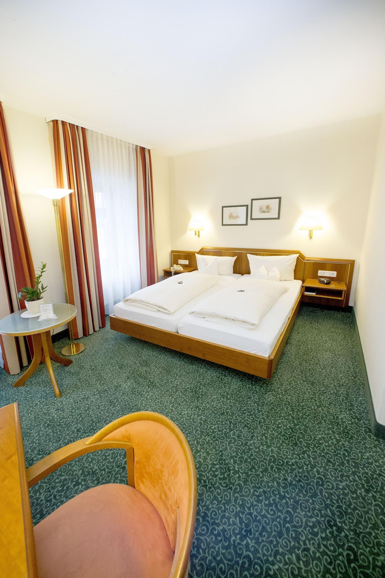 Hotel Weisses Lamm Veitshochheim Luaran gambar