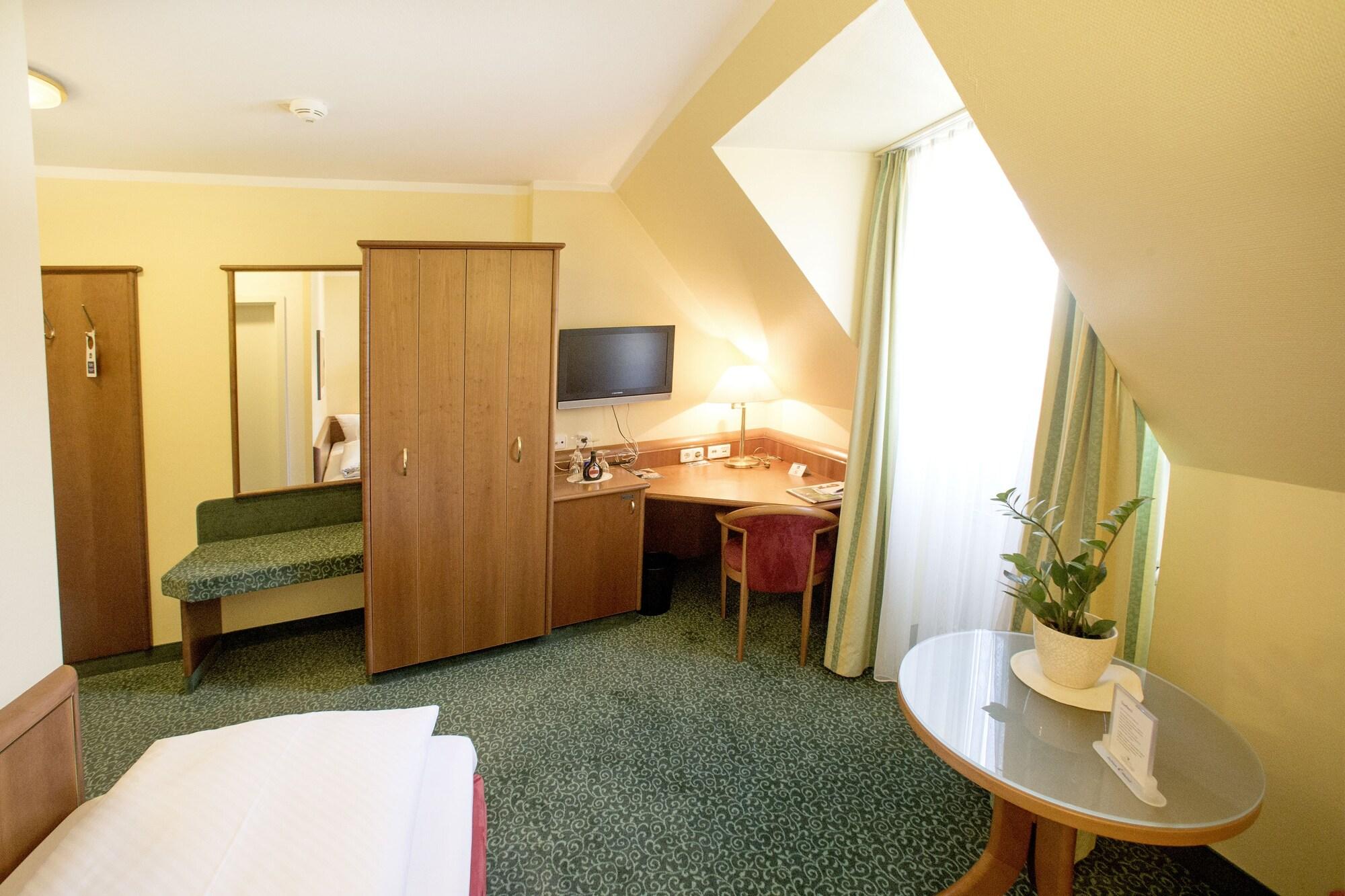 Hotel Weisses Lamm Veitshochheim Luaran gambar