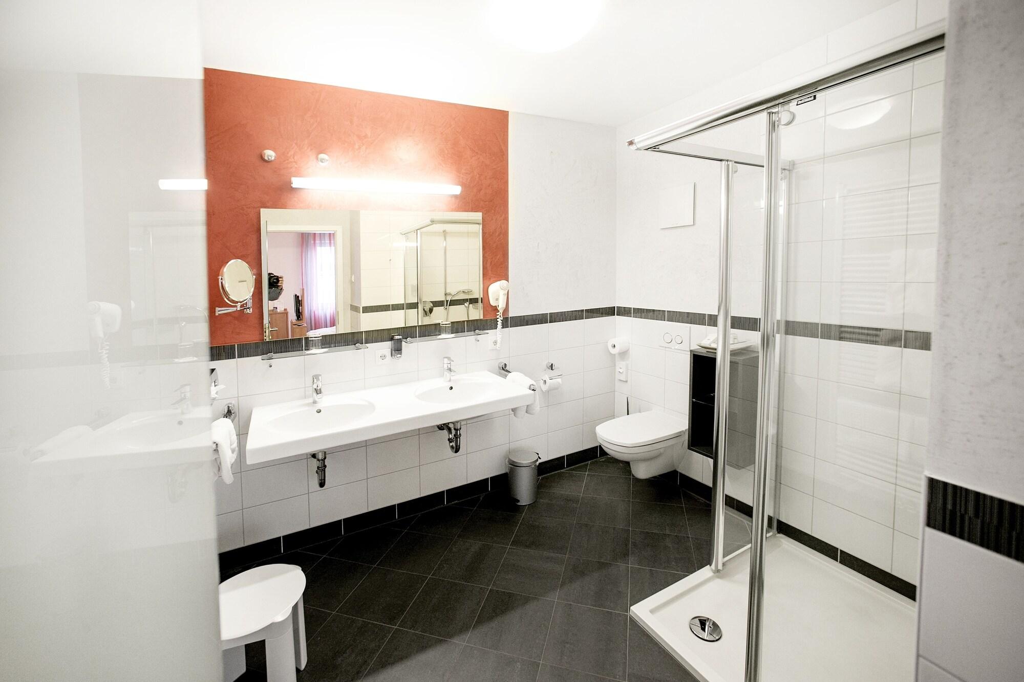 Hotel Weisses Lamm Veitshochheim Luaran gambar