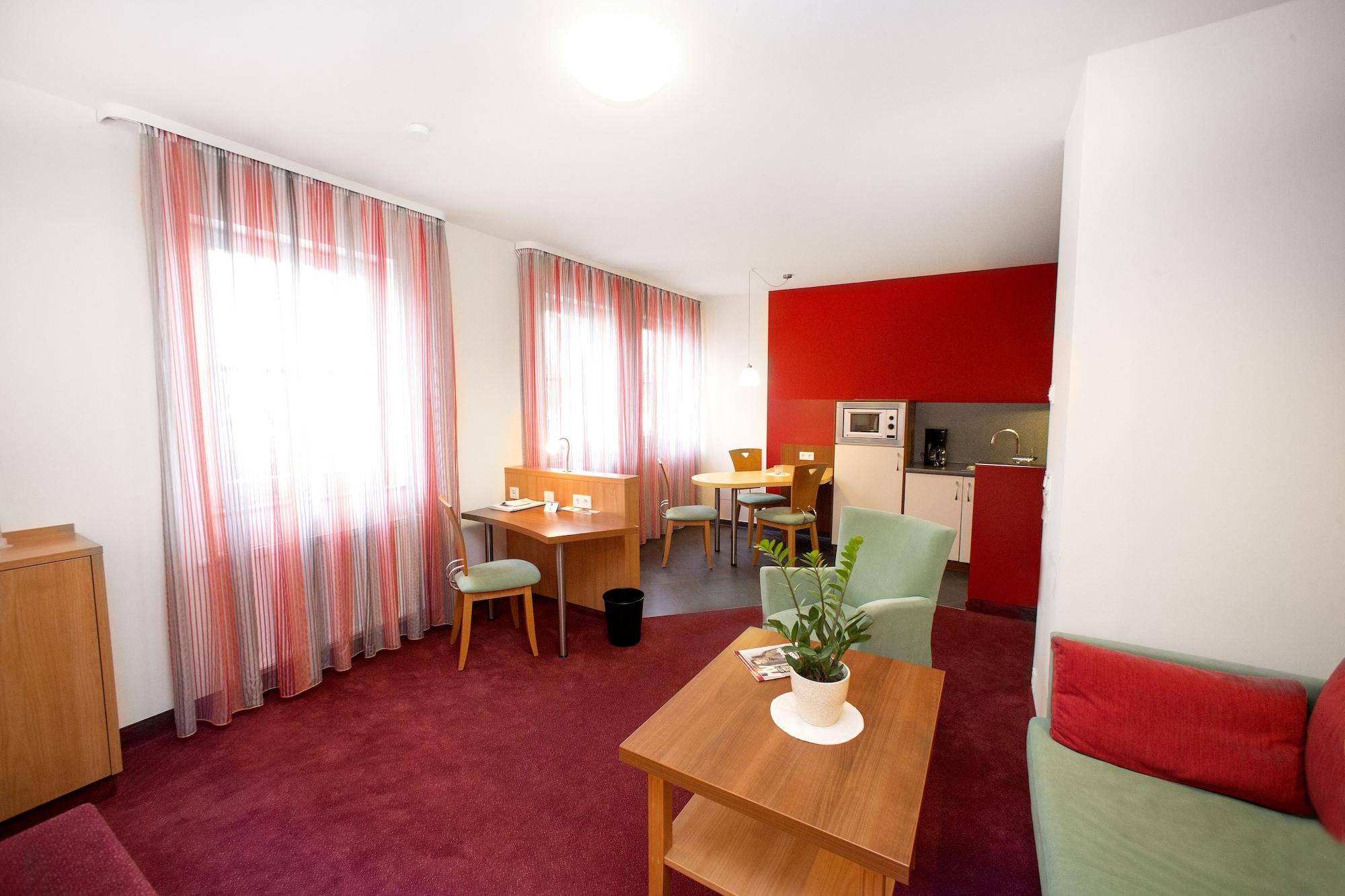 Hotel Weisses Lamm Veitshochheim Luaran gambar