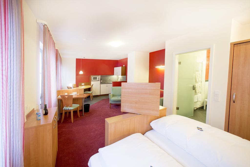 Hotel Weisses Lamm Veitshochheim Luaran gambar
