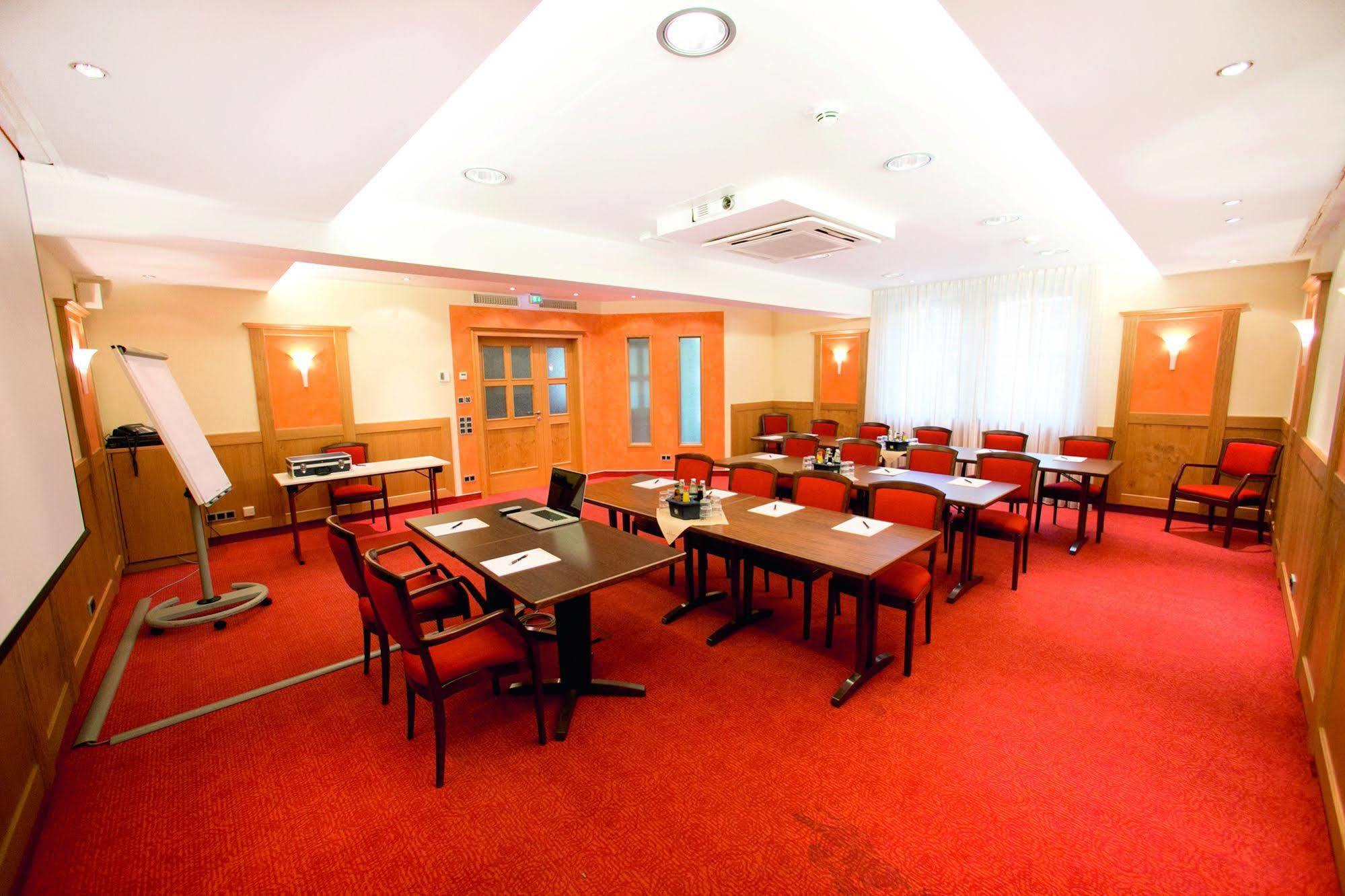 Hotel Weisses Lamm Veitshochheim Luaran gambar